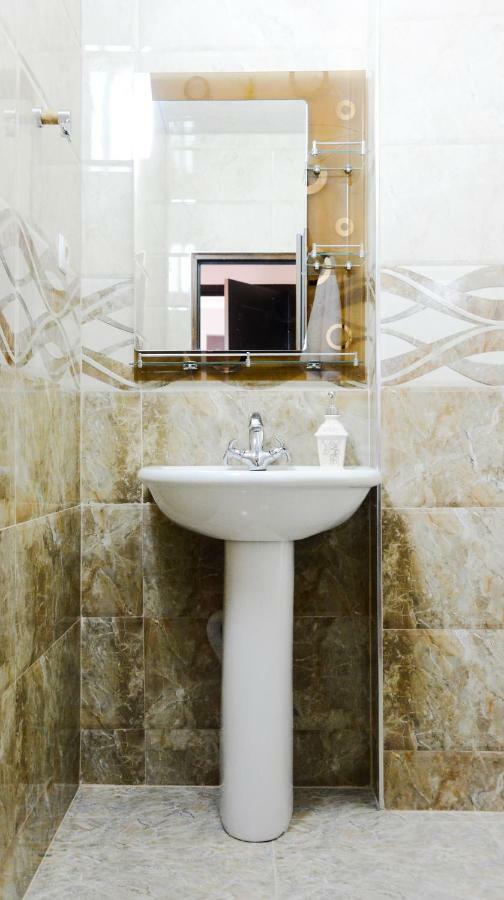 Bellis Hotel Тбилиси Екстериор снимка